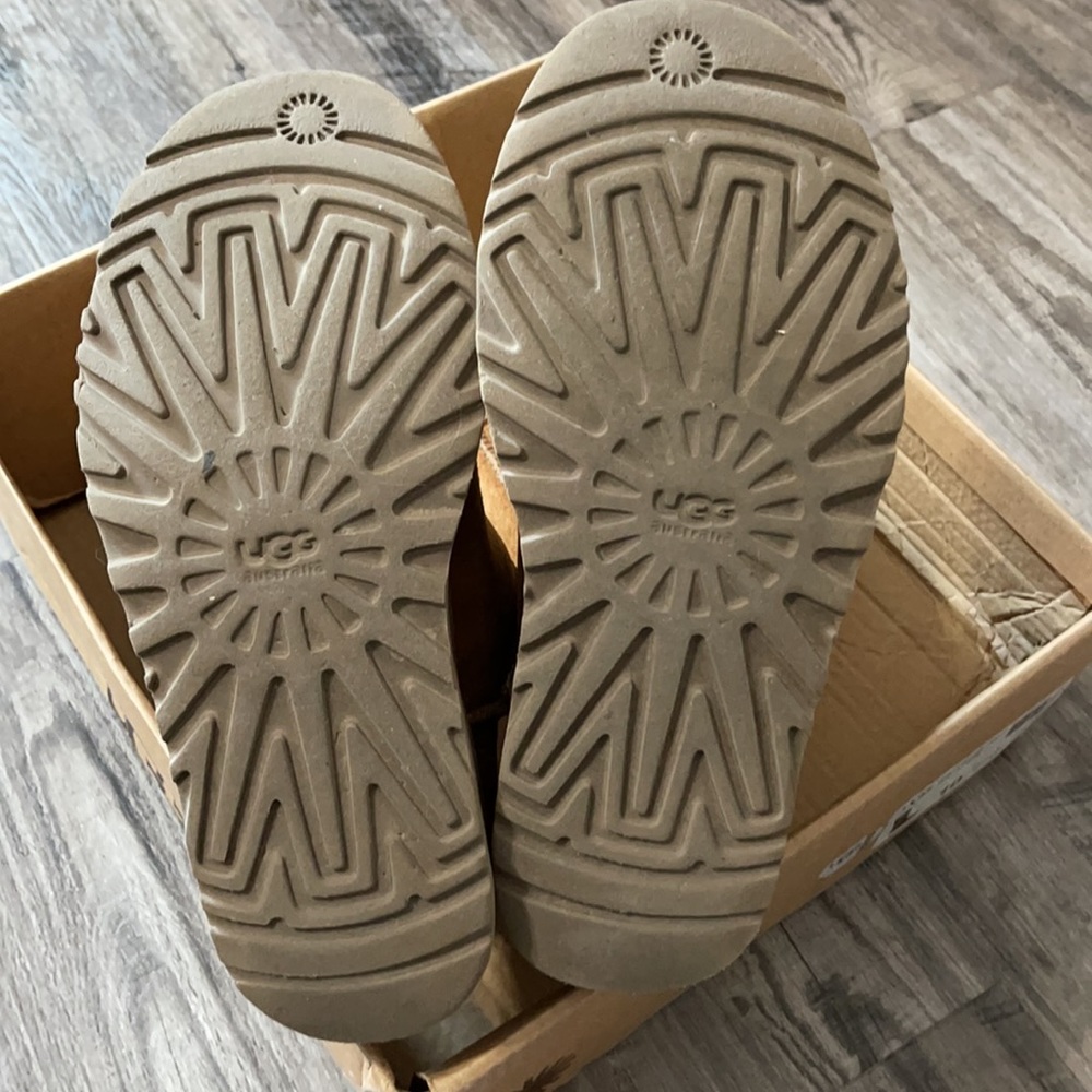 Ugg Bailey Button Triplet Boot Chestnut - image 7